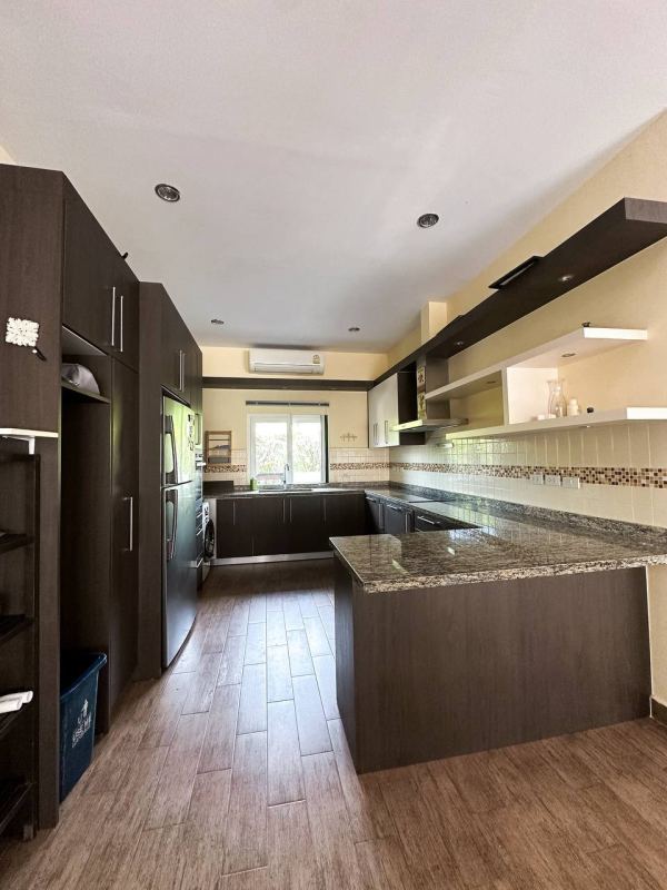 4-Bedroom House in Baan Dusit Pattaya Garden