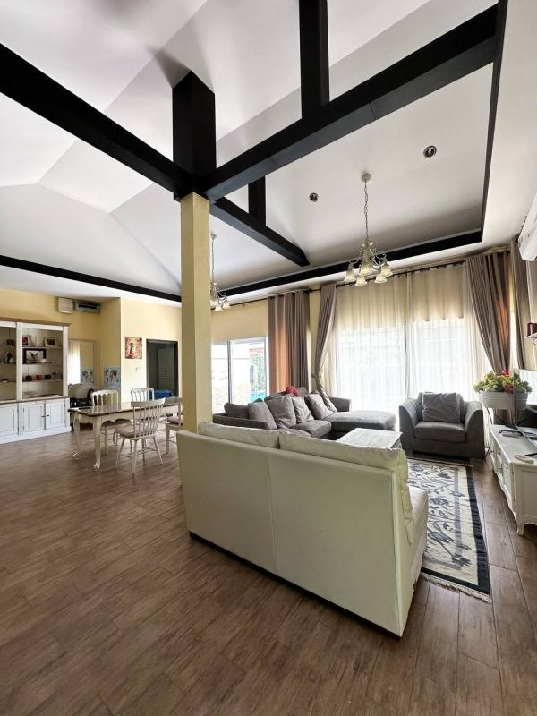 4-Bedroom House in Baan Dusit Pattaya Garden
