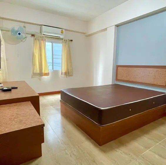 Apartment in Samanthasap Apartment, Klong Tan