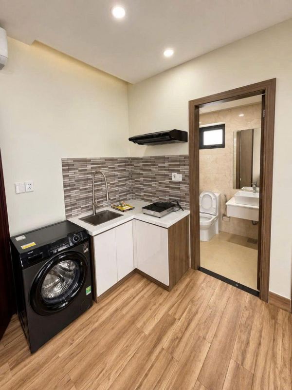 Studio with Balcony - Room 303