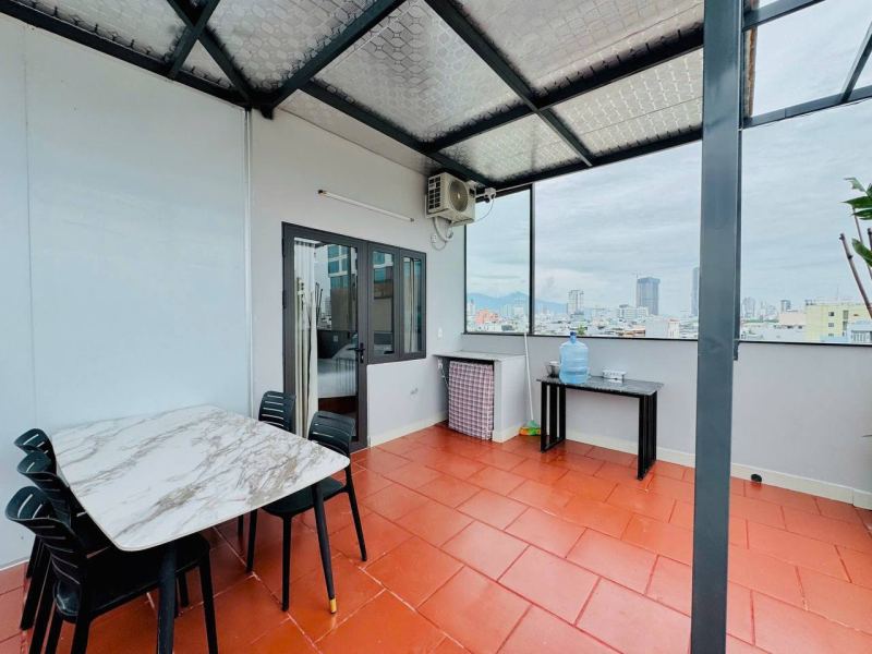 Studio Room near Dragon Bridge