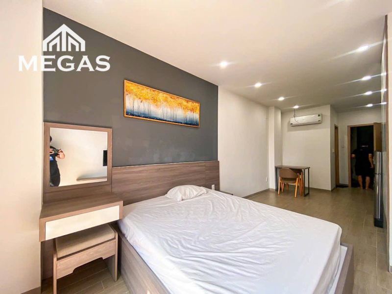 Studio Apartment with Balcony in Phuoc Hai