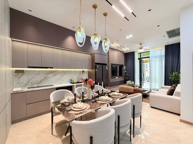 4-bedroom house on Nguyen Chanh Street