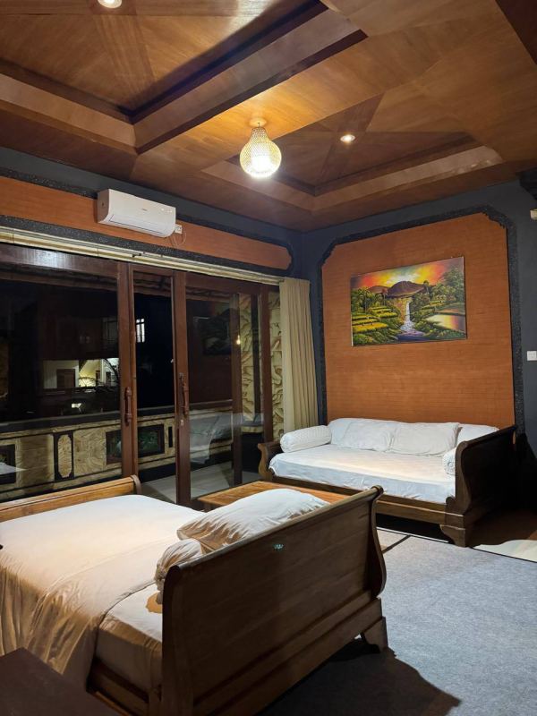 3BR Floor in 4-Storey House