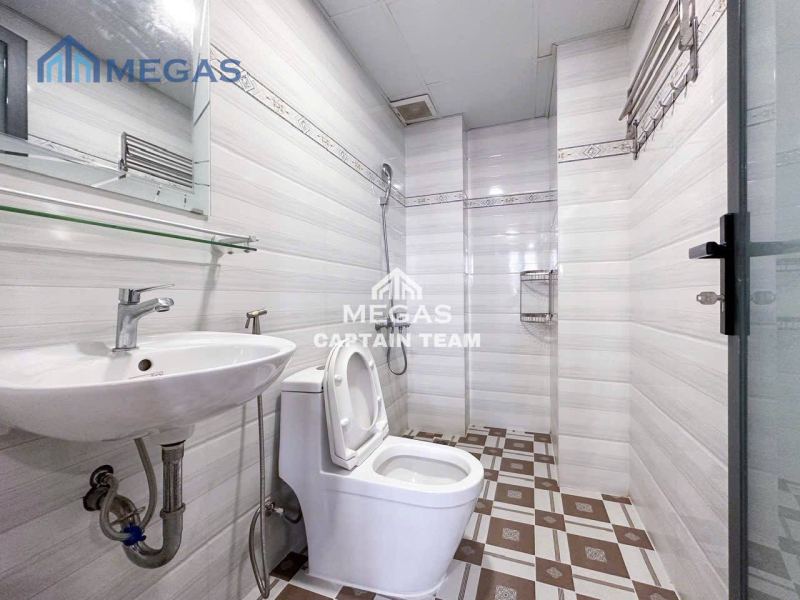 Studio Apartment with Balcony Near City Center