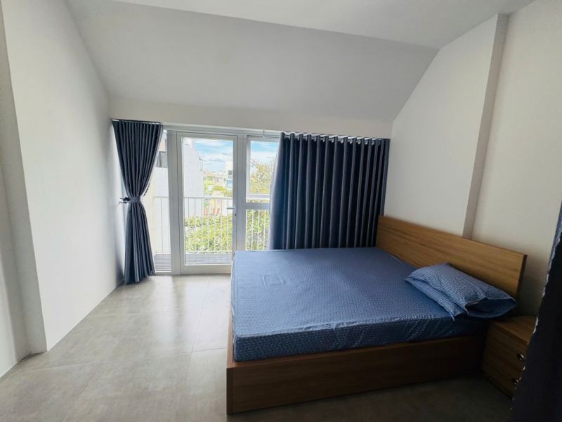 1‑Bedroom Apartment with Balcony