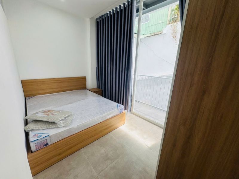 2‑Bedroom Apartment on Upper Floors