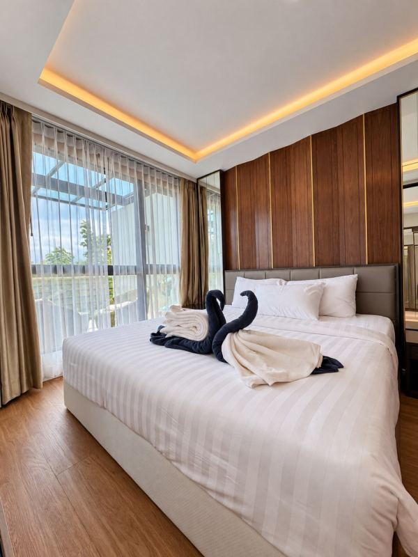 2BR Apartment in Mida Grande Resort