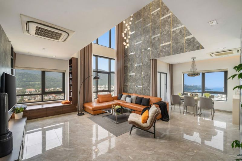 4 Bedroom Penthouse with Sea, Mountain and City Views