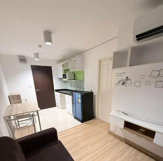 1‑Bedroom Condo at Chateau In Town Phahonyothin 32