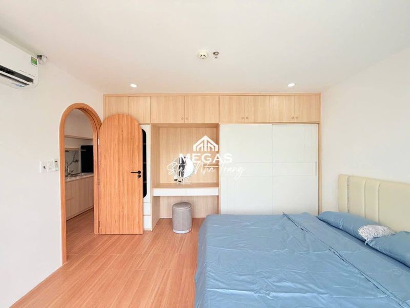 1-Bedroom Apartment on Ly Tu Trong Street