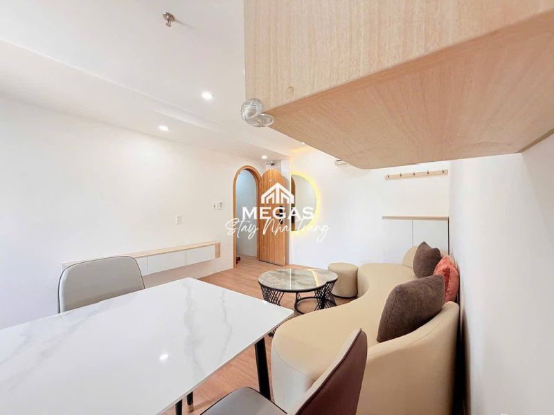 1-Bedroom Apartment on Ly Tu Trong Street