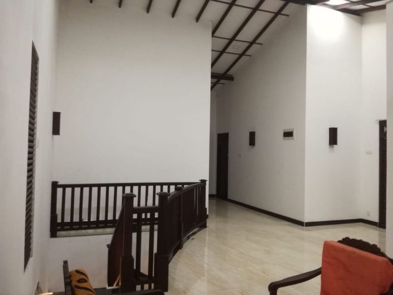 4-Bedroom Villa in Unawatuna