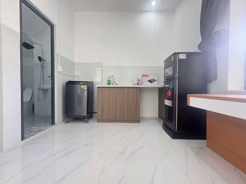 Pet‑Friendly Studio with Private Yard in An Binh Tan