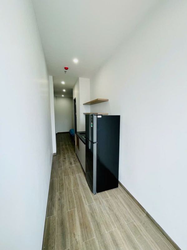 Studio with Balcony, Room 302