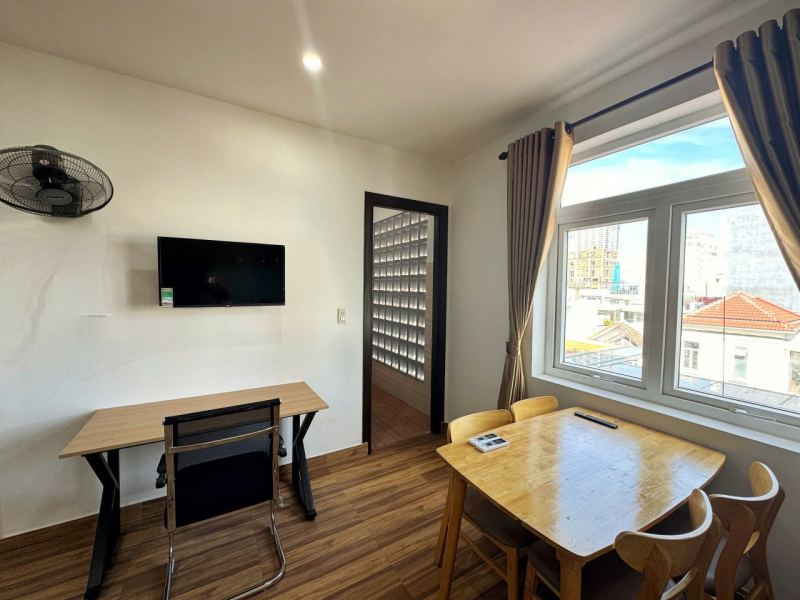 Spacious 1‑Bedroom Apartment with Window in An Hai, My An