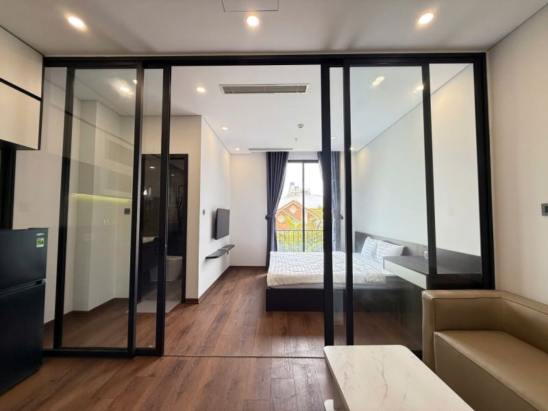1‑Bedroom Apartment with Balcony, Room 502, Da Nang