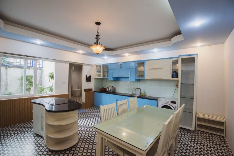 1 Bedroom Apartment with Large Kitchen in Son Tra