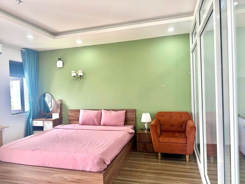 1-Bedroom Apartment with Balcony near My Khe Beach