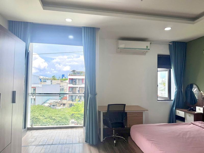 1-Bedroom Apartment with Balcony near My Khe Beach
