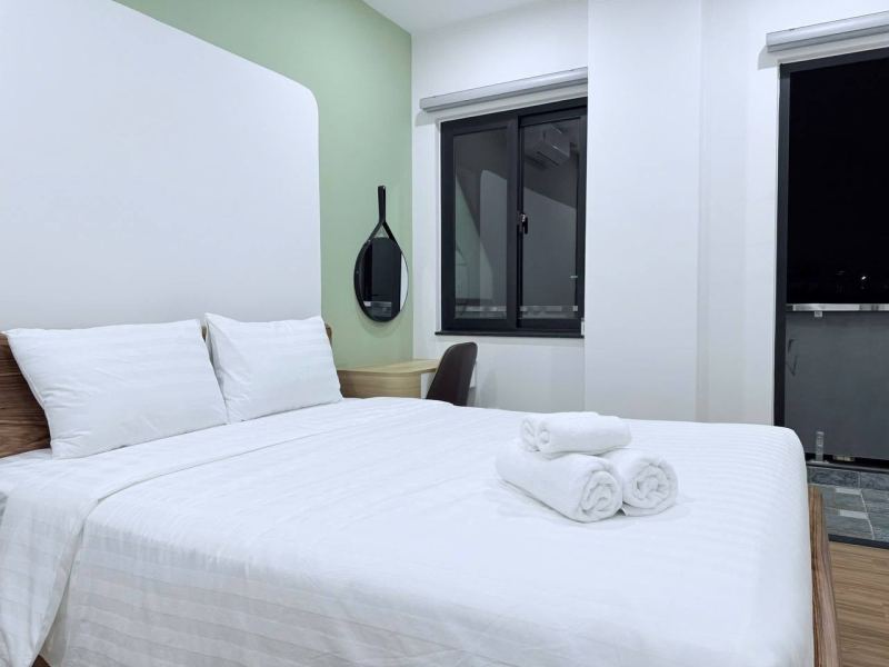 2BR Apartment on Chau Thi Vinh Te