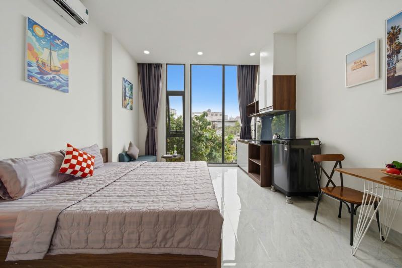 Fully Furnished Studio on Nguyen Cong Tru Street