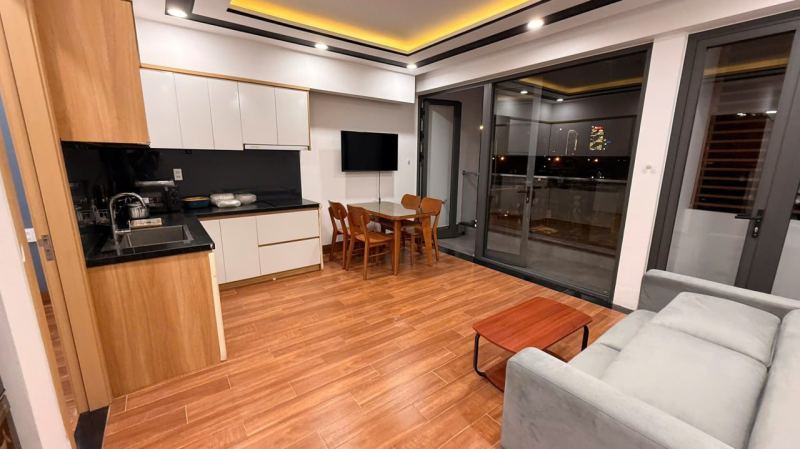 1 Bedroom Apartment with Balcony