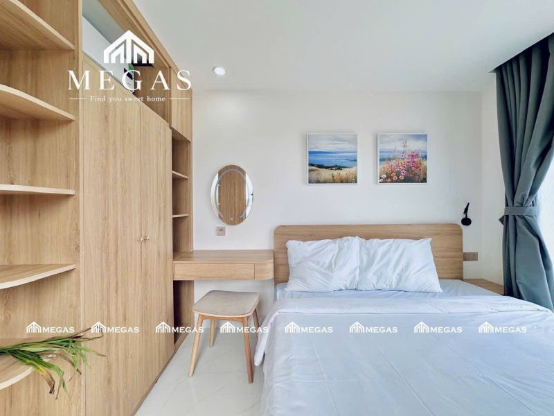 1‑Bedroom Apartment with City View Balcony