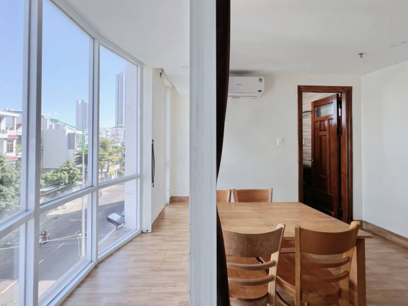 1‑Bedroom Apartment with Mountain View in Vinh Hai