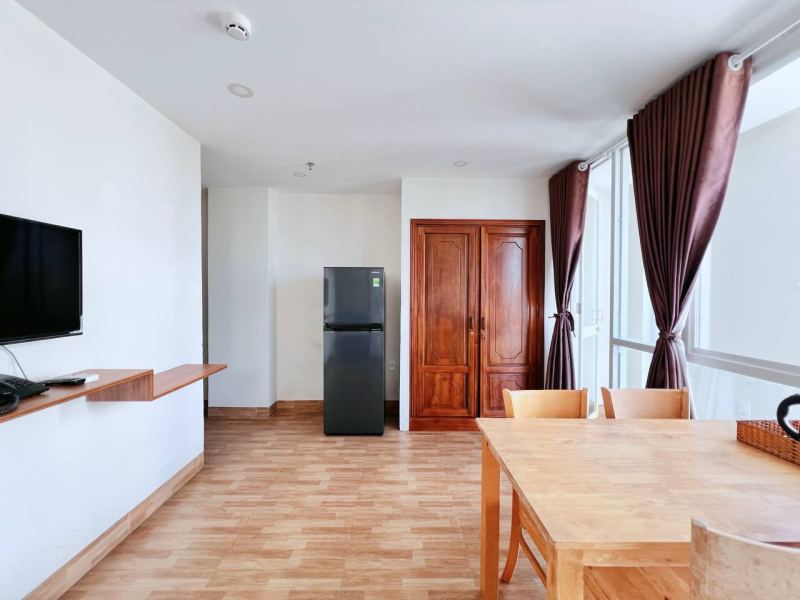 1‑Bedroom Apartment with Mountain View in Vinh Hai