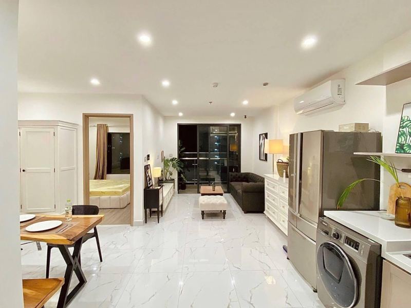 1 Bedroom Apartment