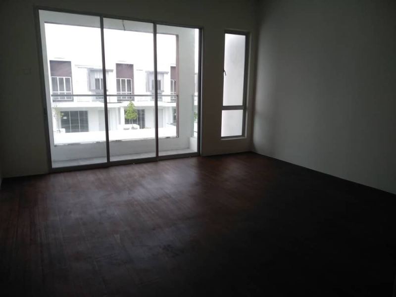 3 Bedroom Apartment Mentari Court