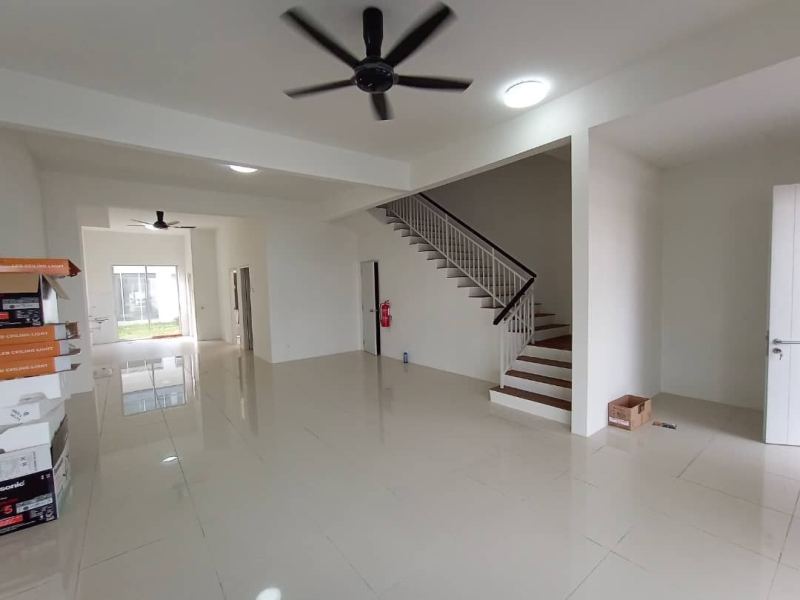 3 Bedroom Apartment Mentari Court