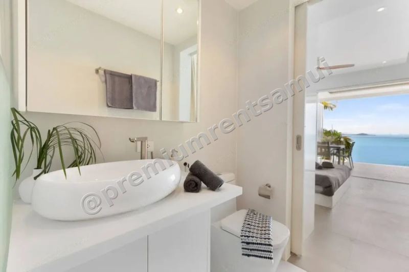 2BR apartment with sea view in Bang Rak