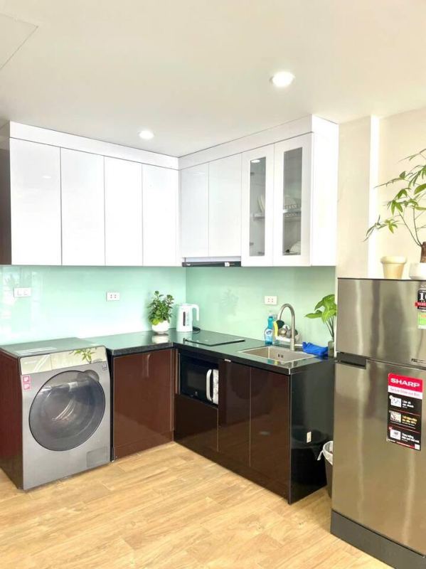 1 Bedroom Lake‑View Apartment