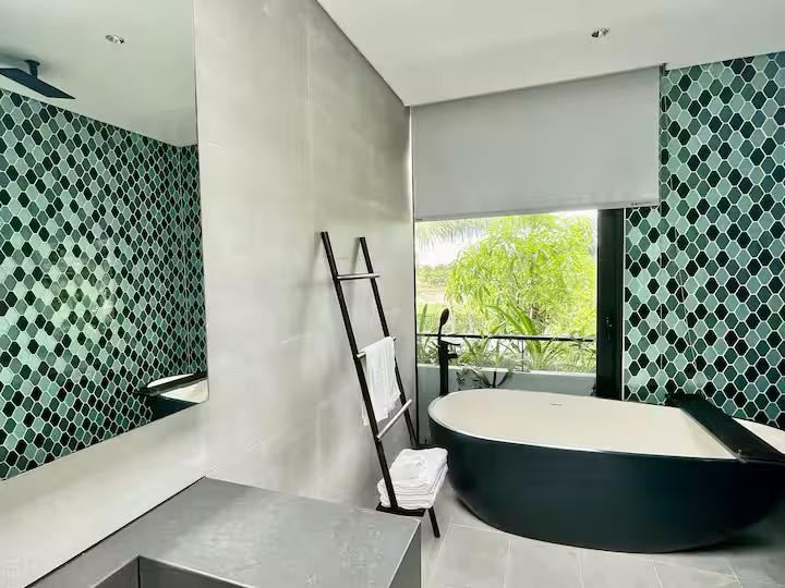 3 Bedroom Villa Near Beach
