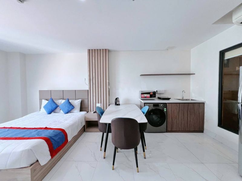 Studio Apartment with Pool in Xuong Huan Center