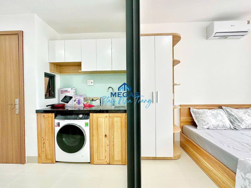 1 Bedroom Apartment with River View Balcony