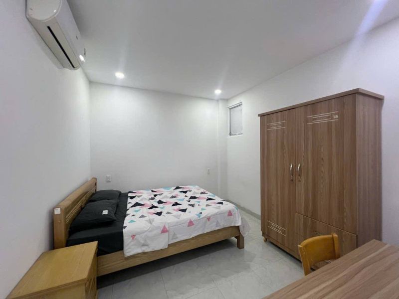 2 Bedroom Apartment with Large Balcony