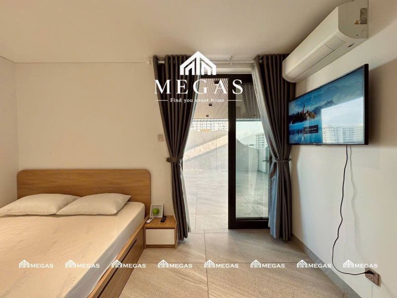 1-Bedroom Penthouse Ha Quang 2