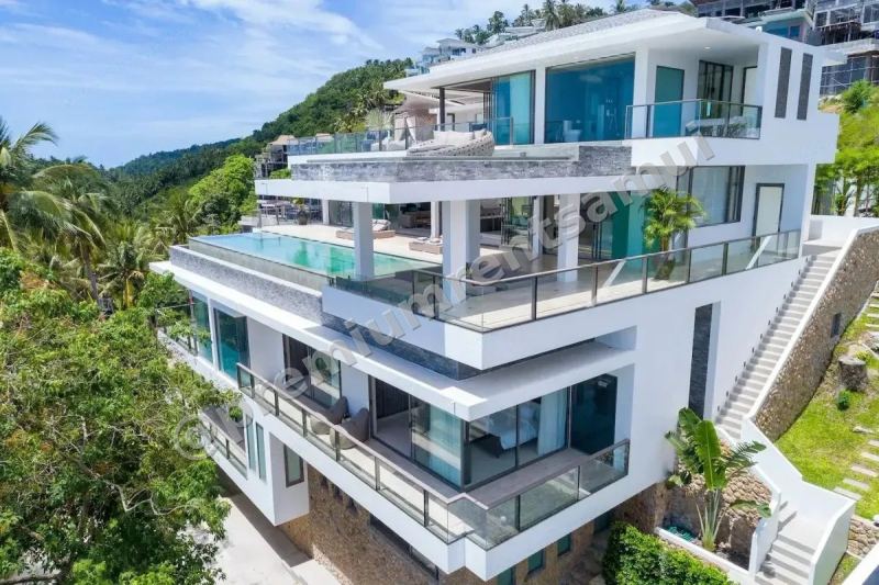 4 Bedroom Villa in Chaweng, Samui