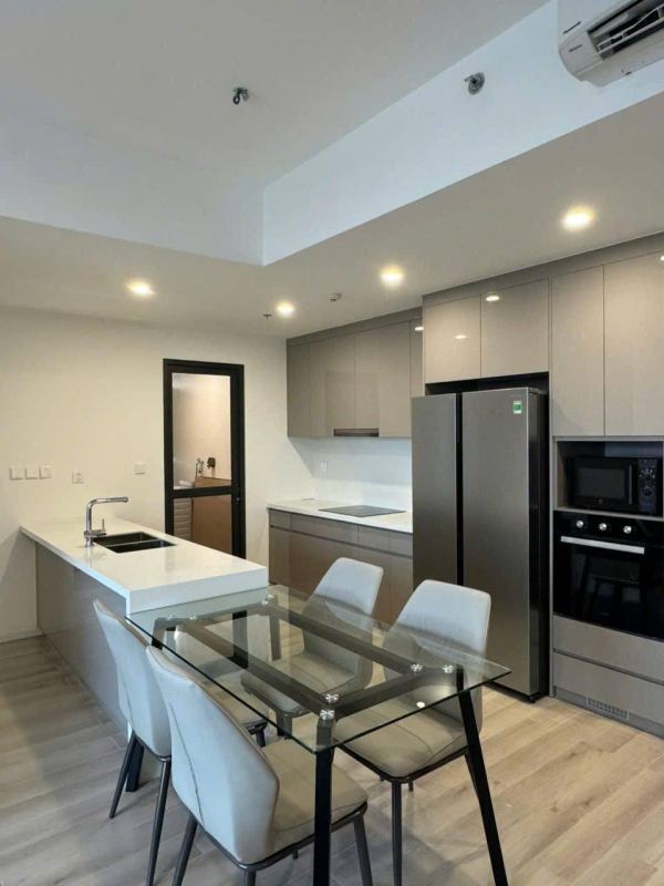 3 Bedroom Apartment with Pool