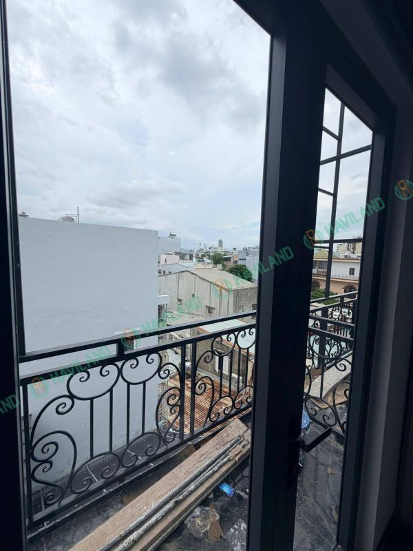 1 Bedroom Apartment on Le Van Thu Street