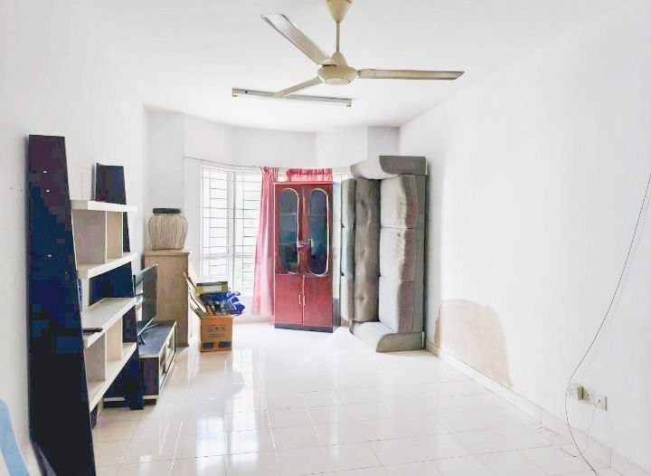3-Bedroom Townhouse in Kita Mekar