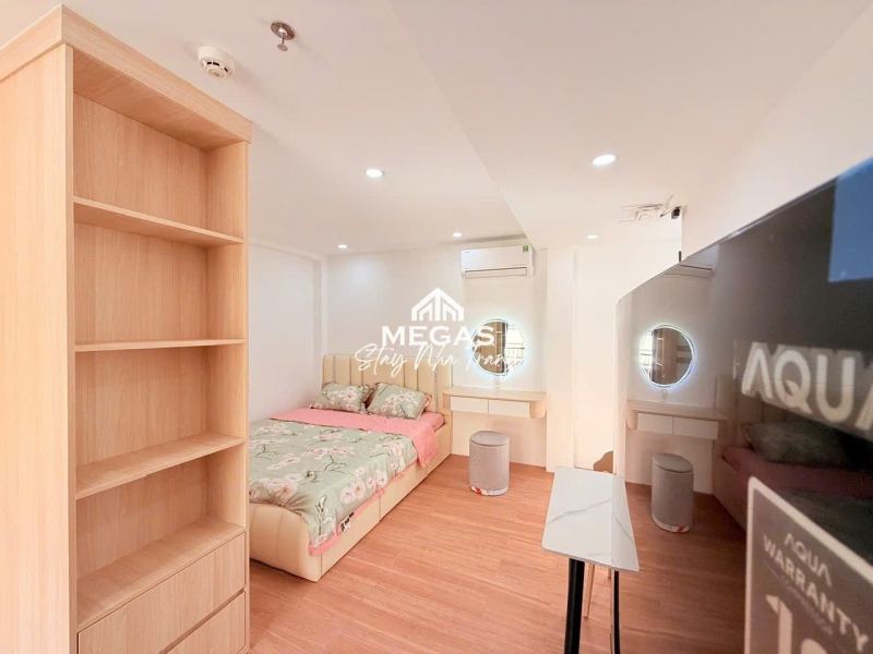 1-Bedroom Apartment on Ly Tu Trong Street
