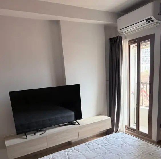 Studio condo in QUINTARA MHyzen Phrom Phong