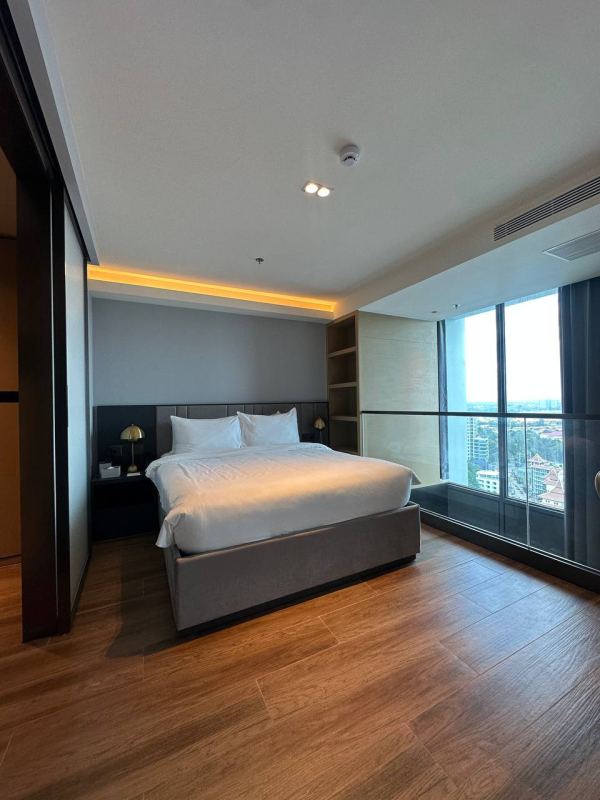 Duplex apartment in Beverly Mountain Bay