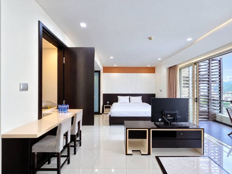 2-Bedroom Apartment in Costa Building