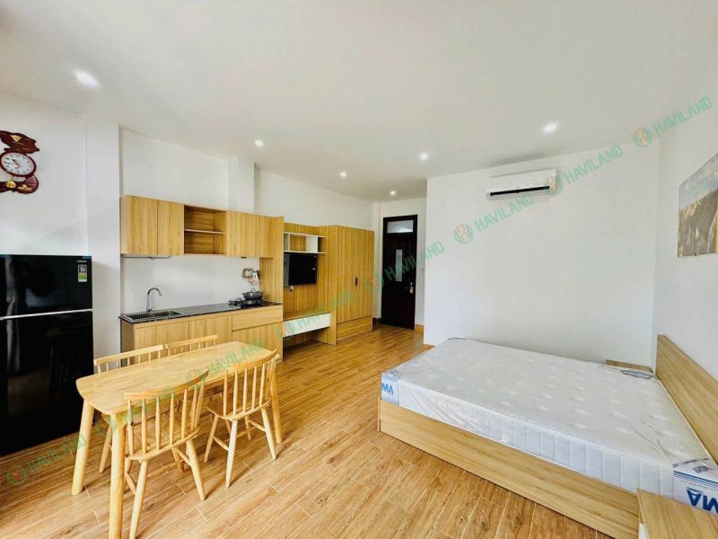 Studio apartment on Pham Tu street