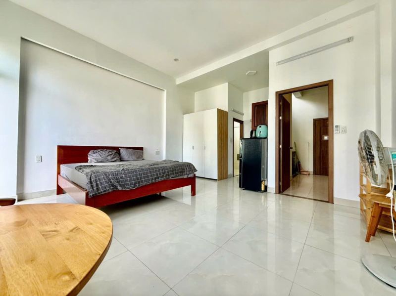 Studio with Balcony Hoang Bich Son